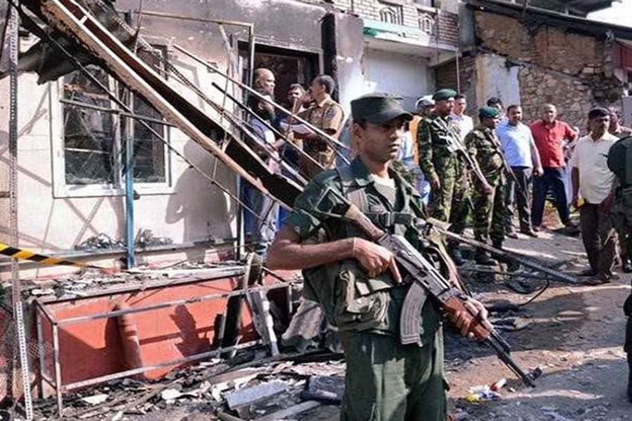 Sri Lanka blocks social media as Buddhist mob attack mosques
