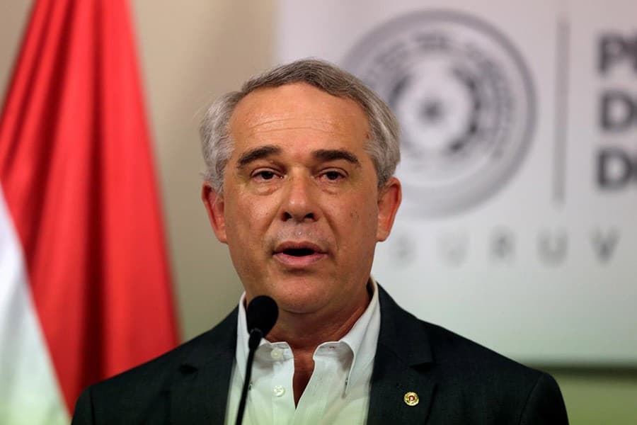 Plane crash leaves Paraguay ministers, two others dead