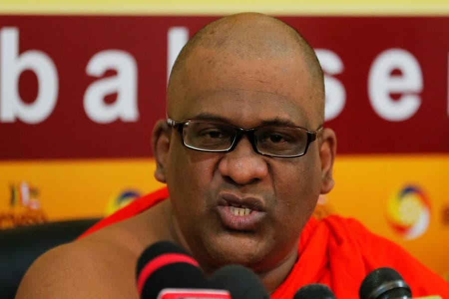 Sri Lanka on alert as Buddhist monks hold first meeting since Easter
