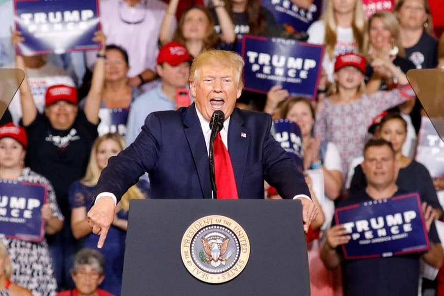 Defiant Trump intensifies attacks on four congresswomen