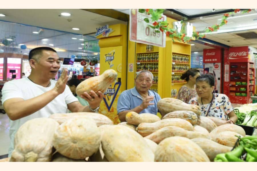 Overall price of commodities in China shrinks