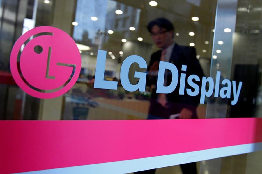 LG Display seeks job cuts amid mounting financial losses
