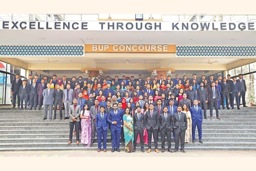 Students brainstorm about initiatives for repatriation
