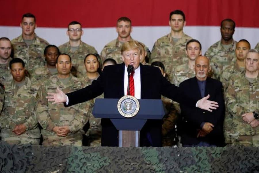 Trump makes surprise Afghanistan trip