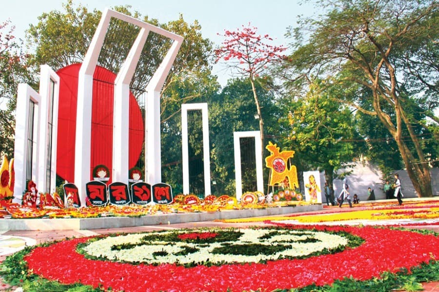 Turbulent history of Shaheed Minar