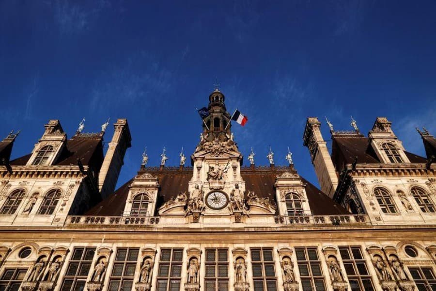France returns to polls for municipal elections, Macron faces drubbing