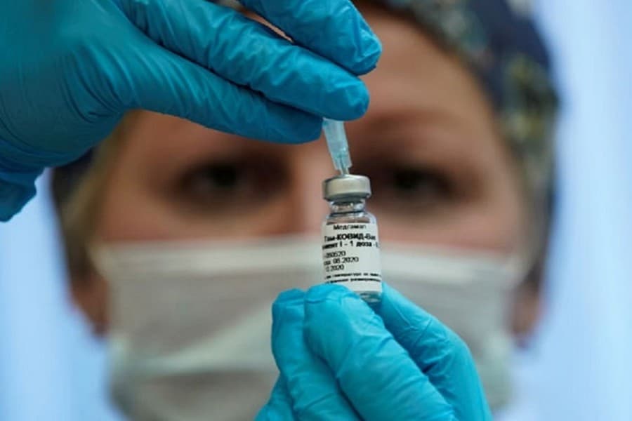 Russia to share legal risks of COVID-19 vaccine