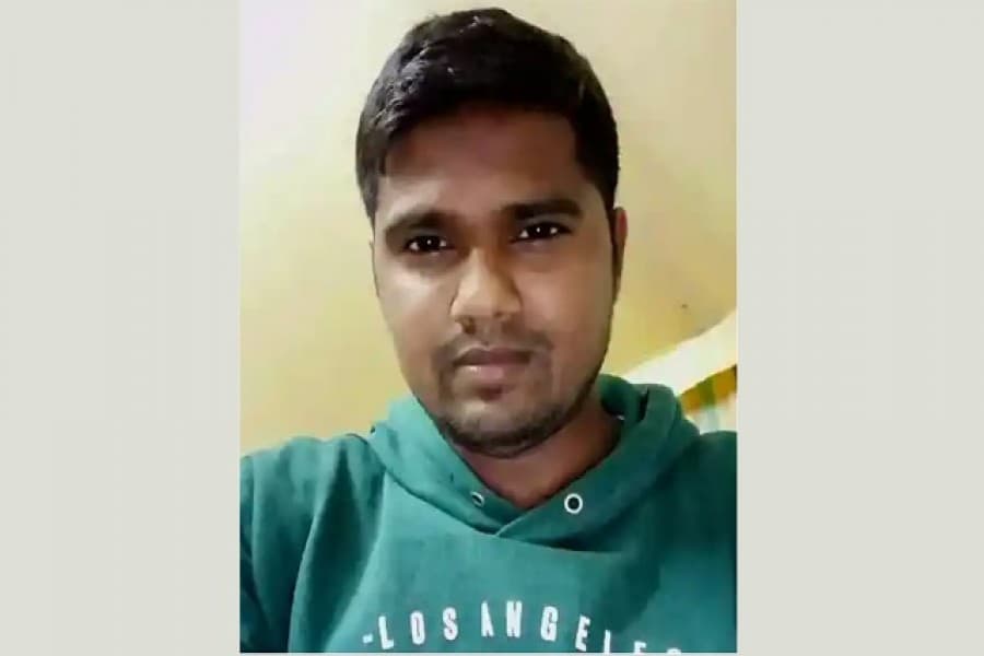 Bangladeshis among 6,500 migrant workers who have died in Qatar, Guardian reveals