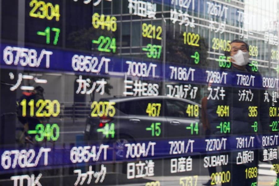 Asian markets cautious ahead of US earnings and inflation data