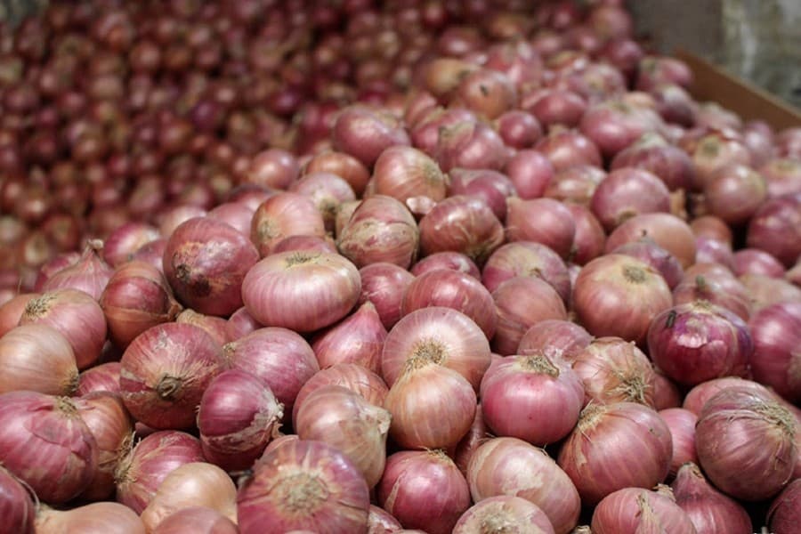Bangladesh authorities alerted to onion import from India