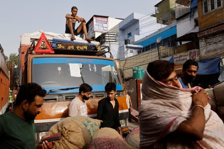 Experts warn of COVID-19 explosion in Delhi