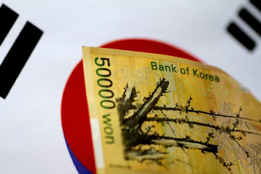 South Korea becomes first major Asian economy to raise interest rates in pandemic-era