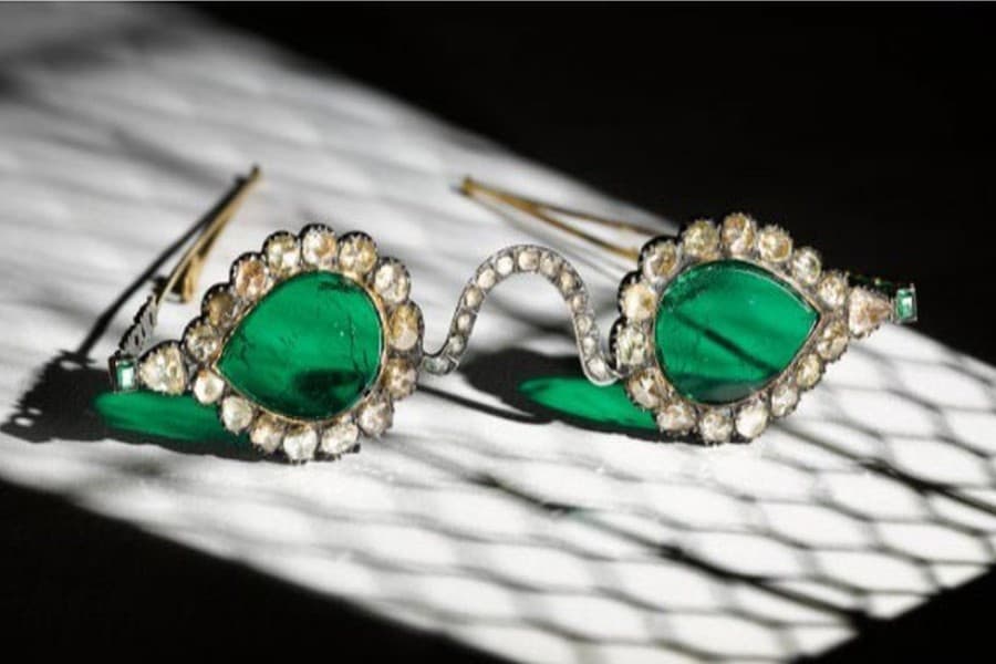 Rare Mughal era spectacles to be auctioned