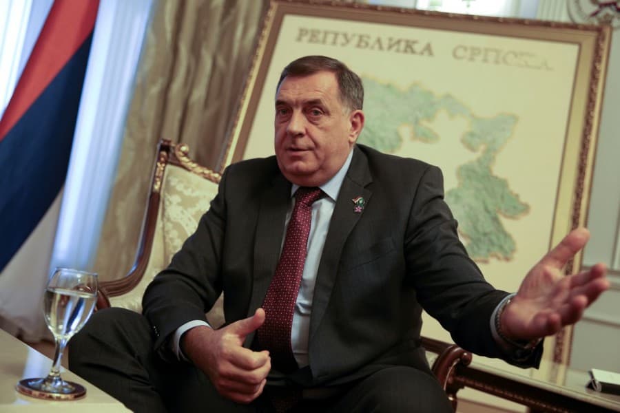 US imposes fresh sanctions on Bosnian Serb leader Dodik