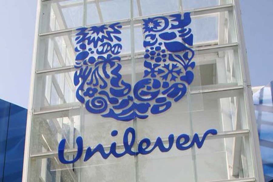 Unilever axes 1,500 management jobs