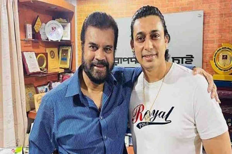 Ilias Kanchan elected new president, Zayed Khan general secretary of film artistes' body