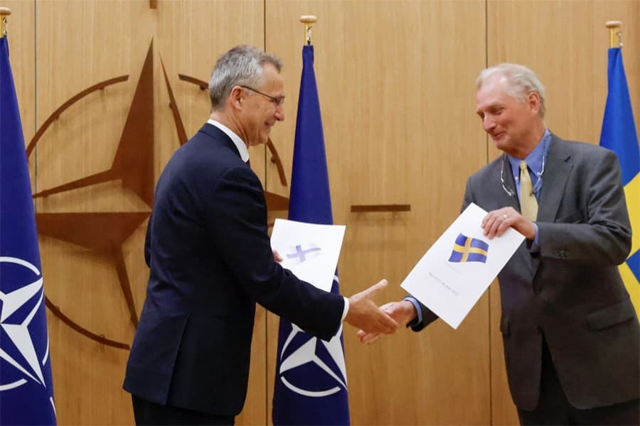 Finland, Sweden hand in application to join NATO