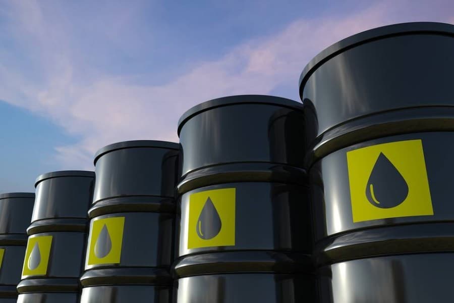Indian diesel to be piped in Bangladesh by Oct