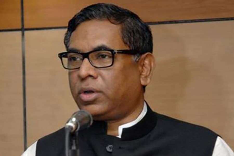 Nasrul Hamid urges officials to focus more on renewable energy